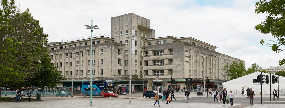 普利茅斯 - Central Point公寓