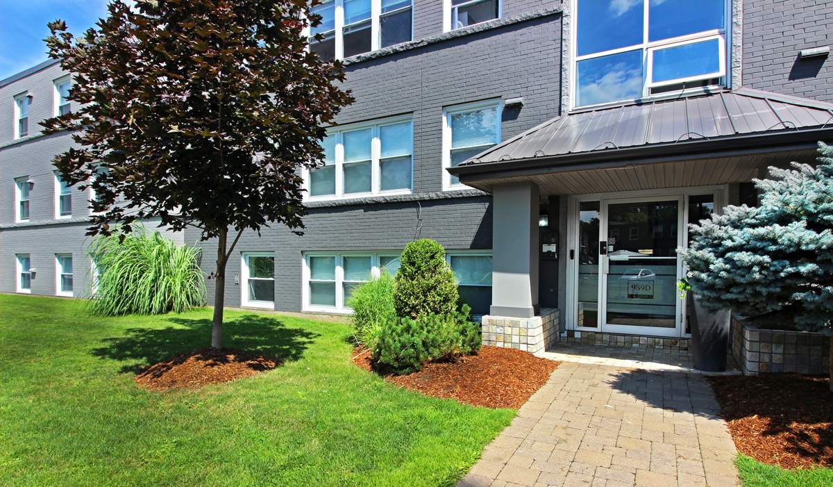 安省伦敦 - 939 Western公寓