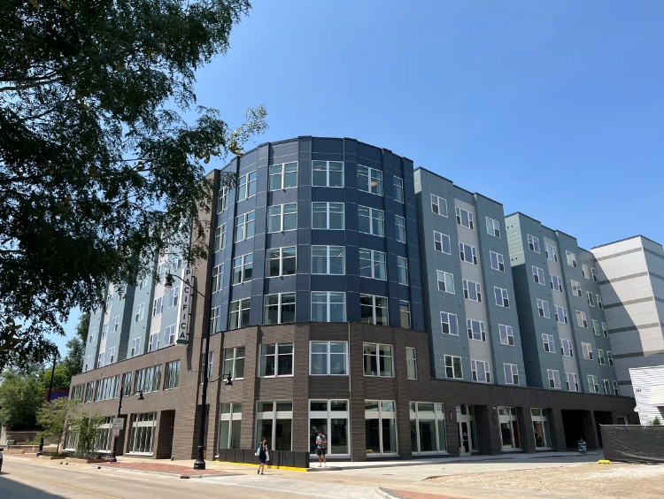 厄巴纳-香槟 - Pacifica on Green公寓