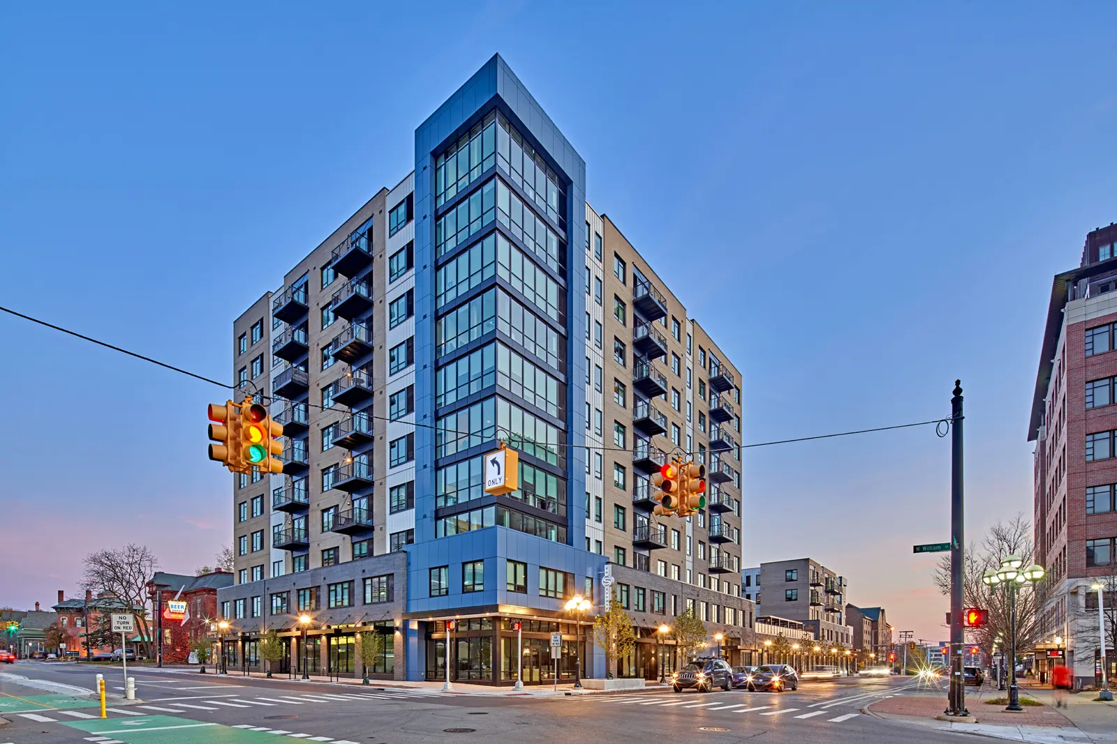 安娜堡 - The Standard at Ann Arbor公寓