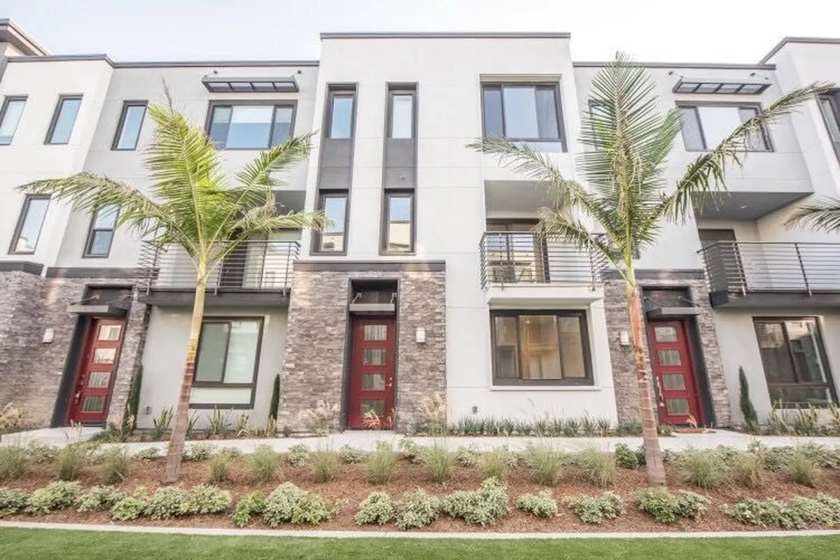 尔湾 - 161 Schick公寓