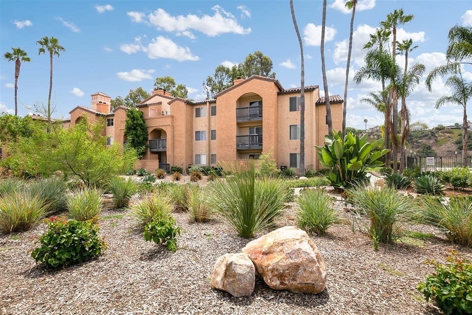 圣地亚哥 - Lucera Complex公寓