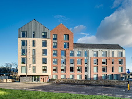 斯特灵 - Riverside Quay公寓